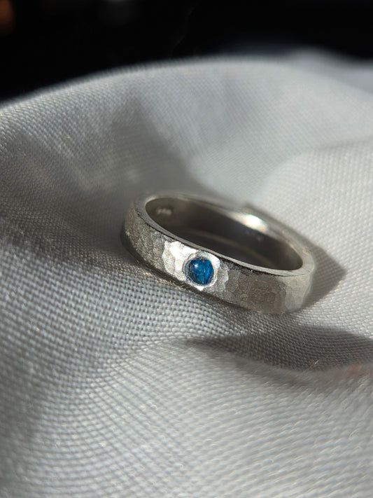 Anello Aura