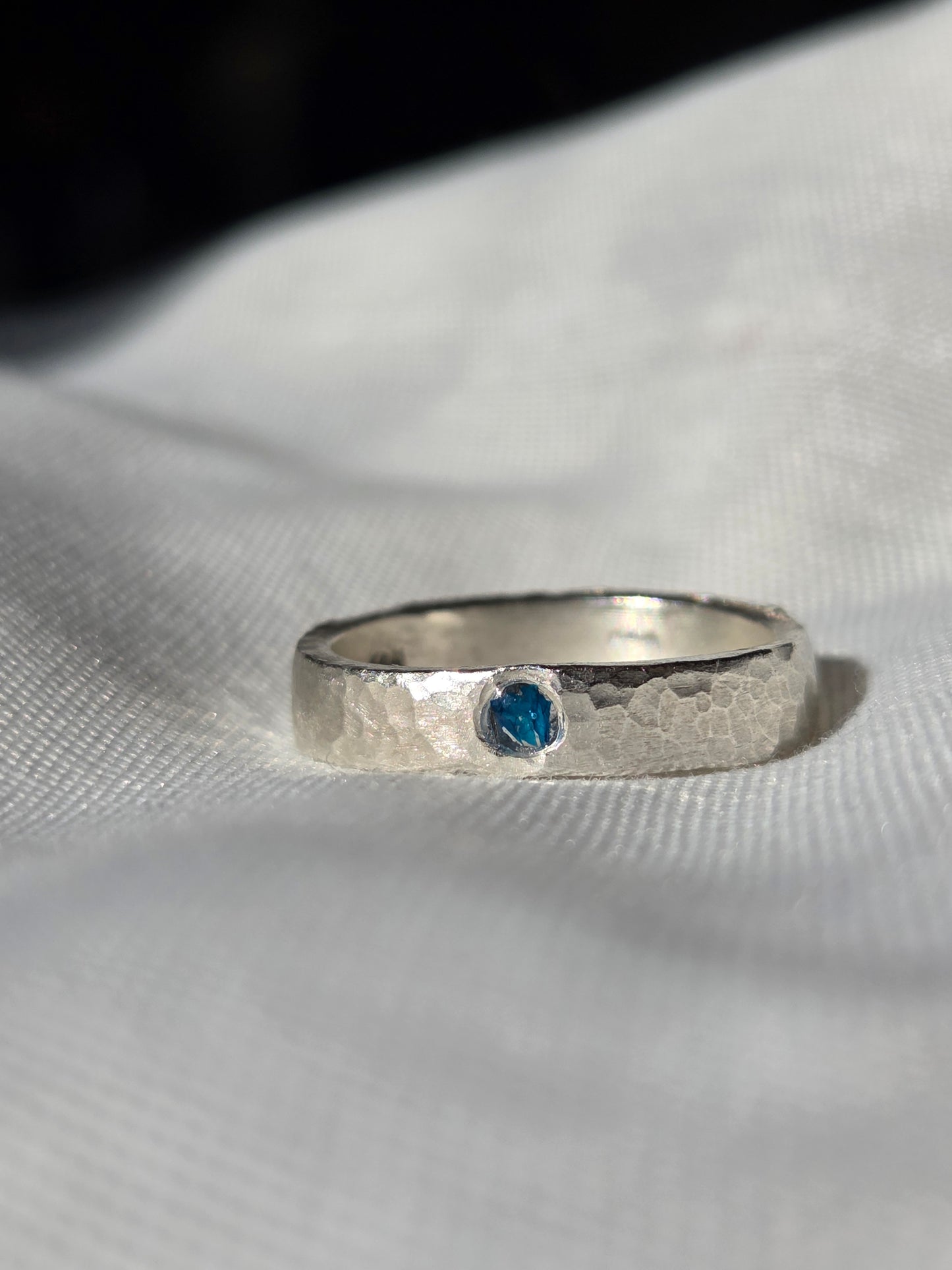 Anello Aura