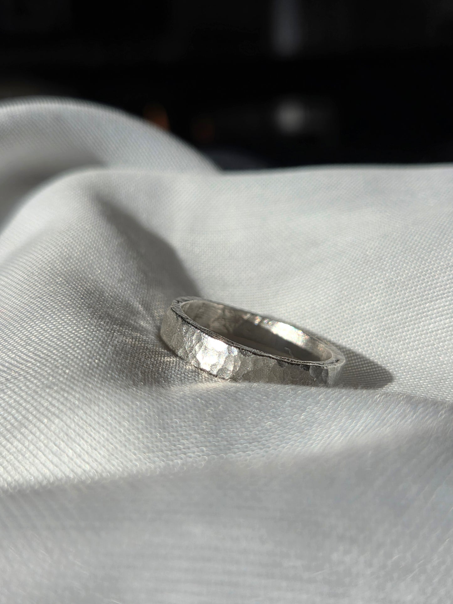 Anello Aura